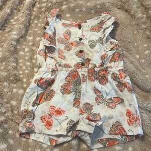 Old Navy toddler girl romper. Size 18-24 months